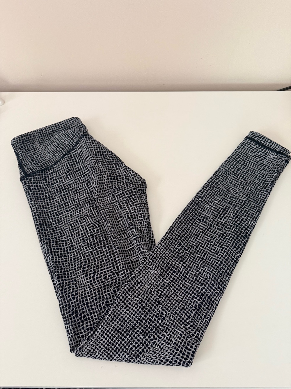 Lululemon Black & White Leggings